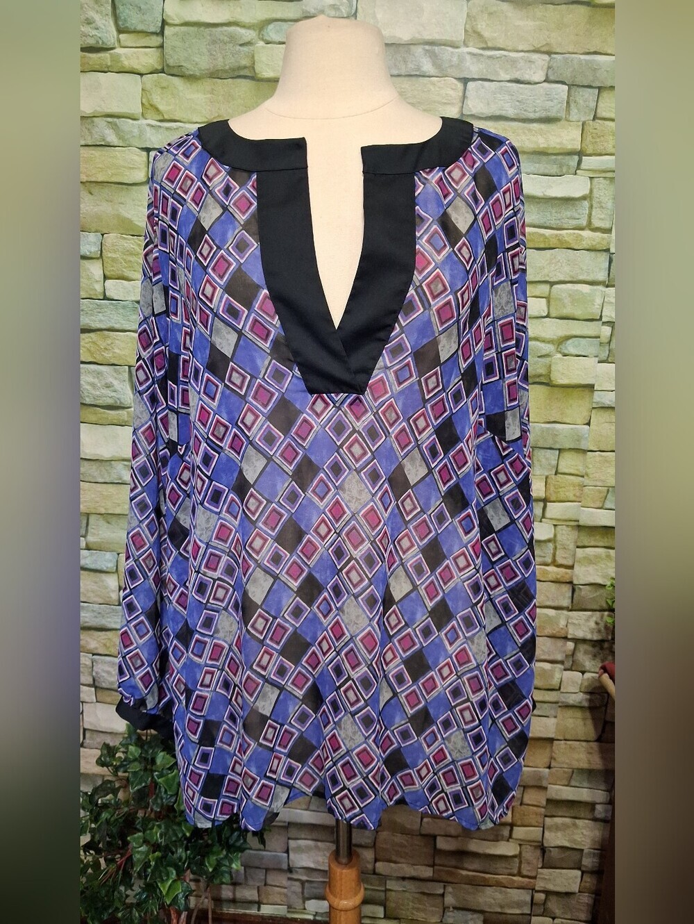 Lane Bryant Purple Geometric Long Sleeve V-Neck Tunic